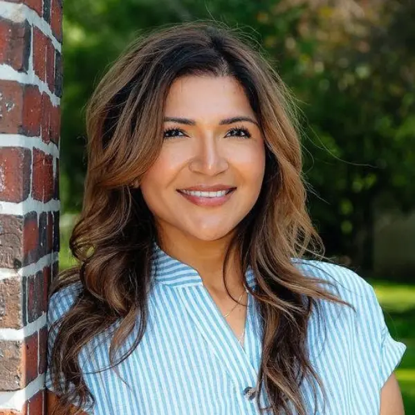 Julia Cruz - NeurOm Psychiatry